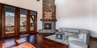 5326 N Oldgate Road Gallery 1