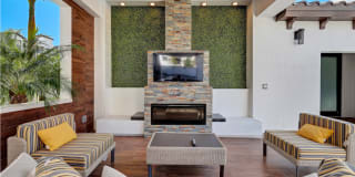 Pacifica Gallery 13
