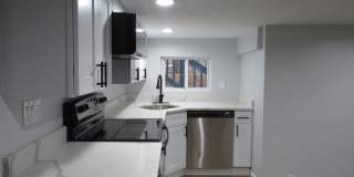17 Woodbine Street Gallery 7