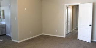 North West Home with Solar and Pool for Rent Gallery 21