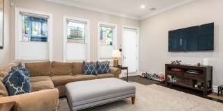 1633 N Wolcott Avenue Gallery 14