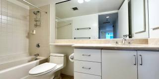 SPACIOUS 2 BED/2 BATH/2 PRKG in the highly desired Nuuanu Parkside - W/D, Lanai, Central AC & more!!! Gallery 16