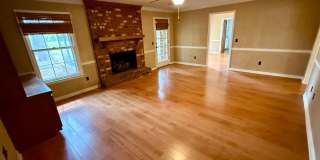 4 Bedroom Brick Home in Alice Drive Area! Gallery 10