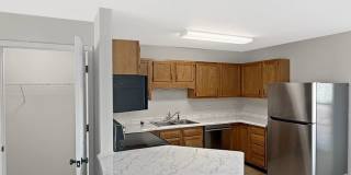 Beautiful Beech Grove Community********** Rent $1,325/month*********Quiet Culdesac Neighborhood Gallery 21