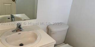 4100 NE 24 Drive Gallery 7
