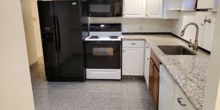 Cute, Quiet and Renovated One Bedroom Finished Basement in Eaton Gallery 21