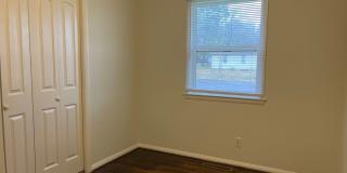 Centrally located 3 bedroom bungalow READY NOW! Centrally located 3 bedroom bungalow READY NOW! Gallery 11