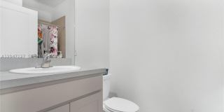 117 NE 3rd Ct Gallery 27
