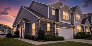 Charming 3BR Townhome in Taylors Gallery 1
