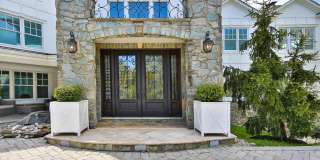 6329 LINWAY Terrace Gallery 4