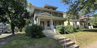 1600 West Callender Avenue Gallery 1