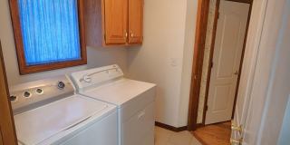 Executive 3+BR, 3BTH Rancher, 2car gar (with ALL utilities only $450/mo) and lawncare and snow removal provided! Gallery 14