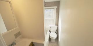 Charming studio apartment for rent! - All utilities included except Electric - 1121-A Shenandoah st. Gallery 9