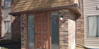 255 E Court of Shorewood unit: 8 Gallery 1