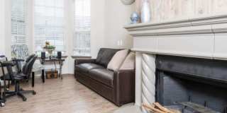 400 E Cypress Creek Rd, #2018 Gallery 1