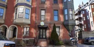 304 Berkeley St. Gallery 10