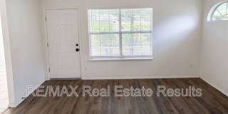 1607 N Timberline Dr Gallery 3