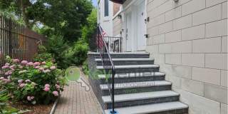 Spacious 2BR/2BA Duplex in Gated Community with Parking, Washer/Dryer & NYC Skyline Views Gallery 1