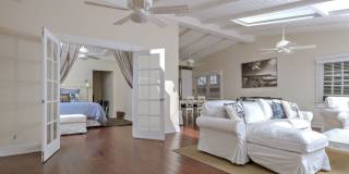 2323 Grand Canal Gallery 13