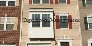 Townhouse Close to I-81 Roycroft Drive Gallery 1