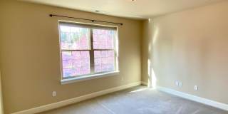 Warm & Inviting Home with Bonus Den in Prime SW Bend Location Gallery 30