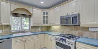 616 SW 11th Ct Gallery 18