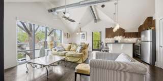 261 S Limestone Gallery 6