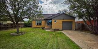 4-Bed, 2-Bath Two-Story Home Near Avondale Elementary 4-Bed, 2-Bath Two-Story Home Near Avondale Elementary Gallery 1
