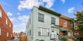 739 KENNEDY ST NE 739 KENNEDY ST NE Gallery 1