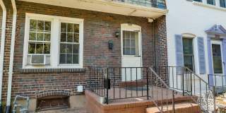 NW Rowhouse Near Georgetown University & Hospital Available Early August Gallery 1