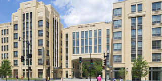 Park Van Ness Gallery 1