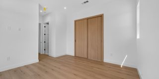 150 N Carondelet St Gallery 29