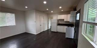 7922 Lindley Gallery 4