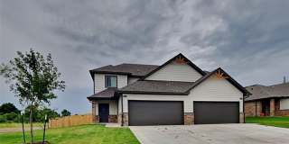 LUXURY 3 Bedroom 2.5 Bathroom Townhome in Piedmont Schools- Neighborhood Park and Basketball Court Gallery 4