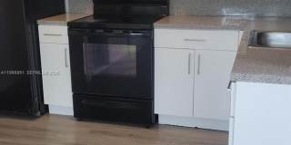 1212 SW 7th Ave Gallery 1