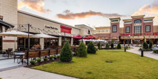 Element Barclay Gallery 25