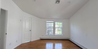 62 Hickory Road Gallery 16