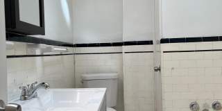 1323 GILHAM Street Gallery 17