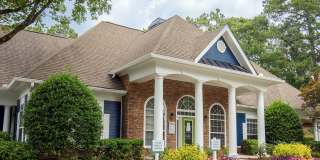 Alexander Crossing Apartments & Townhomes Gallery 21