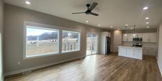 Luxury Newer Construction Home! Gallery 4
