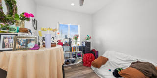 Spacious turfed yard! Gallery 18