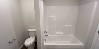 Beautiful 3 Bed, 2 Bath Home in Somerset – Pre-Leasing Now! Gallery 11