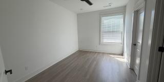 Clean like-new home for rent near the UofA Gallery 9