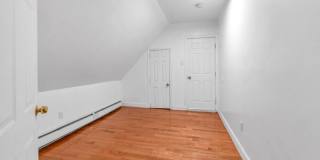 25 Oak St Gallery 10