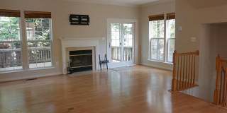 A gorgeous townhouse with one-car garage in a desired community in Germantown! Gallery 8