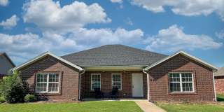 691 North Meadowlands Drive 691 North Meadowlands Drive Gallery 1