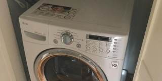 Nice 2 bed in Brookline Gallery 4