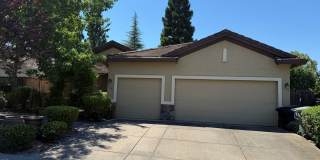 BEAUTIFUL SINGLE STORY 3+BD, 2.5 BA, & 3 CAR GARAGE! Gallery 3
