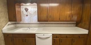 5363 East 28th Street Gallery 9