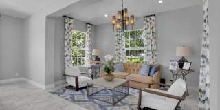 St. Tropez Gallery 29